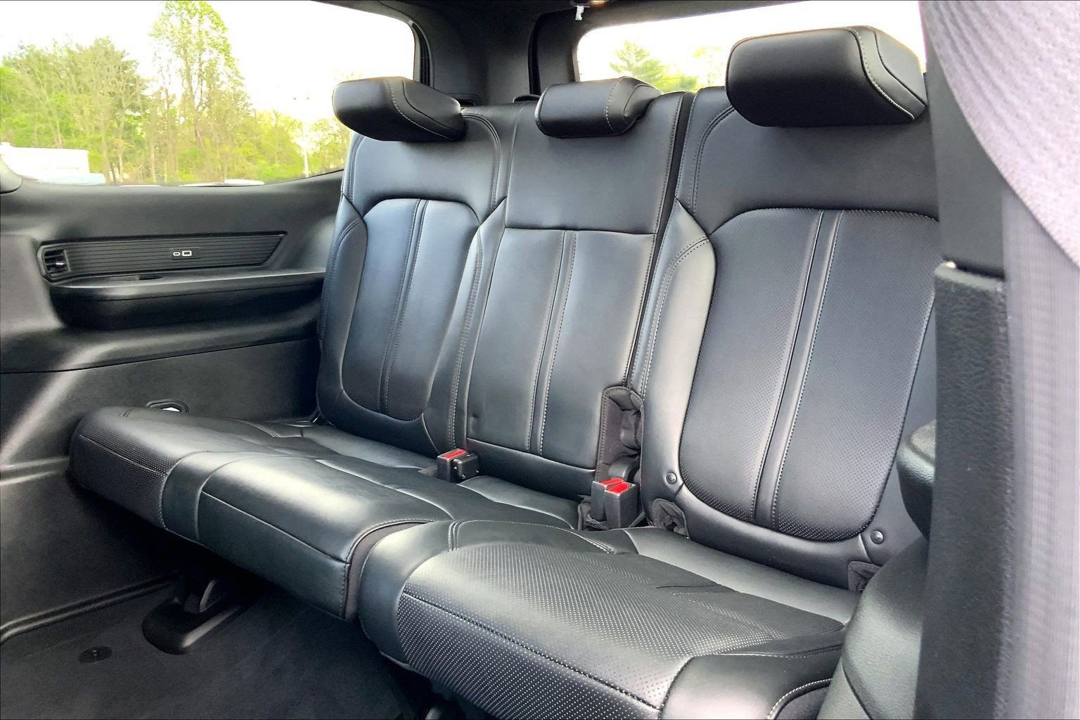 Certified 2024 Jeep Wagoneer Series II AWD/4WD image 31