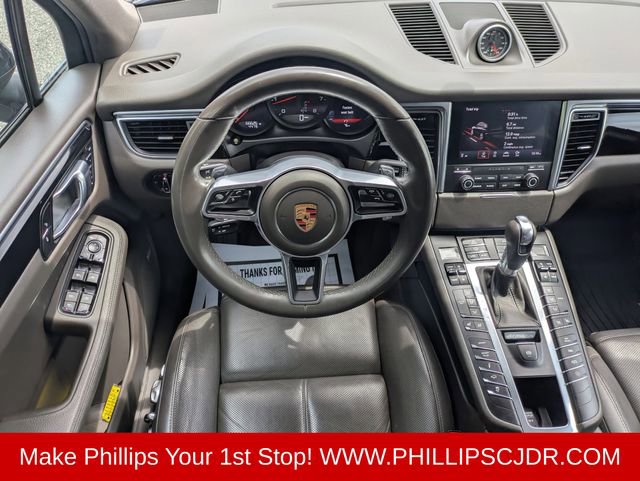 Used 2018 Porsche Macan Sport Edition AWD/4WD image 16