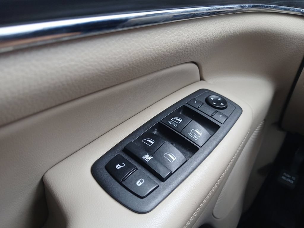 Used 2021 Jeep Grand Cherokee Limited RWD image 19