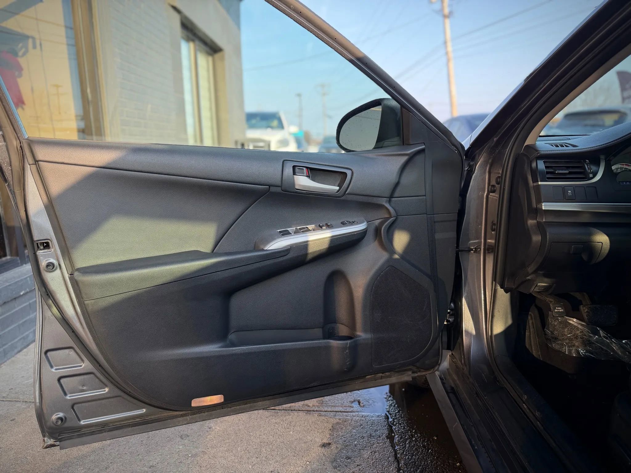 Used 2013 Toyota Camry SE image 7