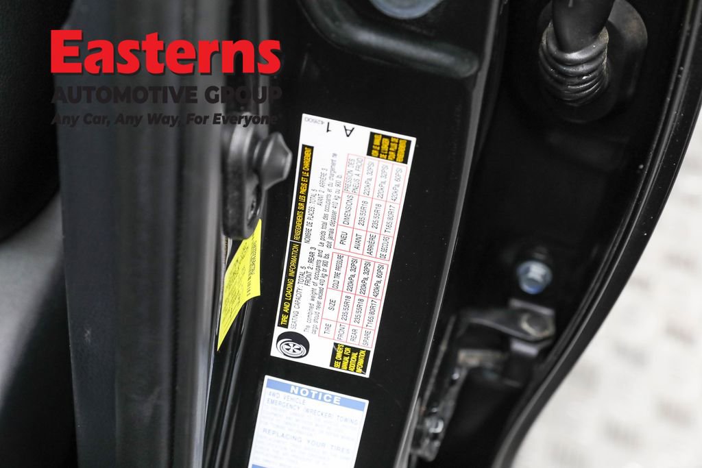 Used 2018 Toyota RAV4 SE image 34