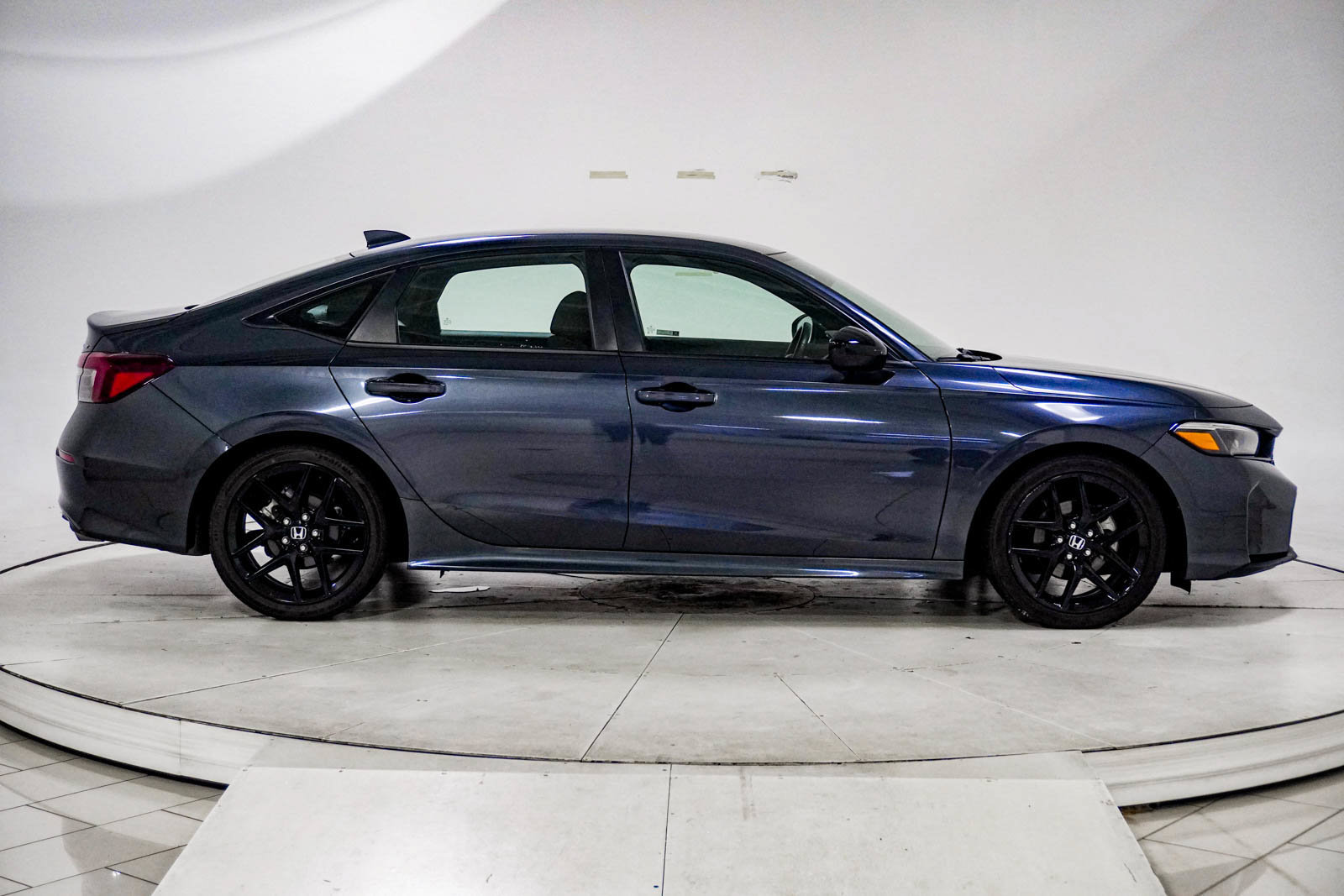 Used 2025 Honda Civic Sport image 11