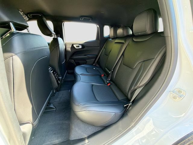 New 2026 Jeep Compass Latitude AWD/4WD image 23