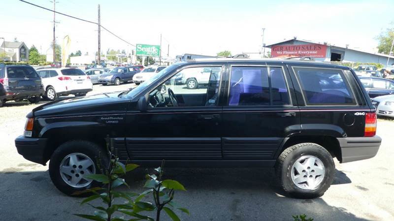 Used 1995 Jeep Grand Cherokee Laredo AWD/4WD image 2