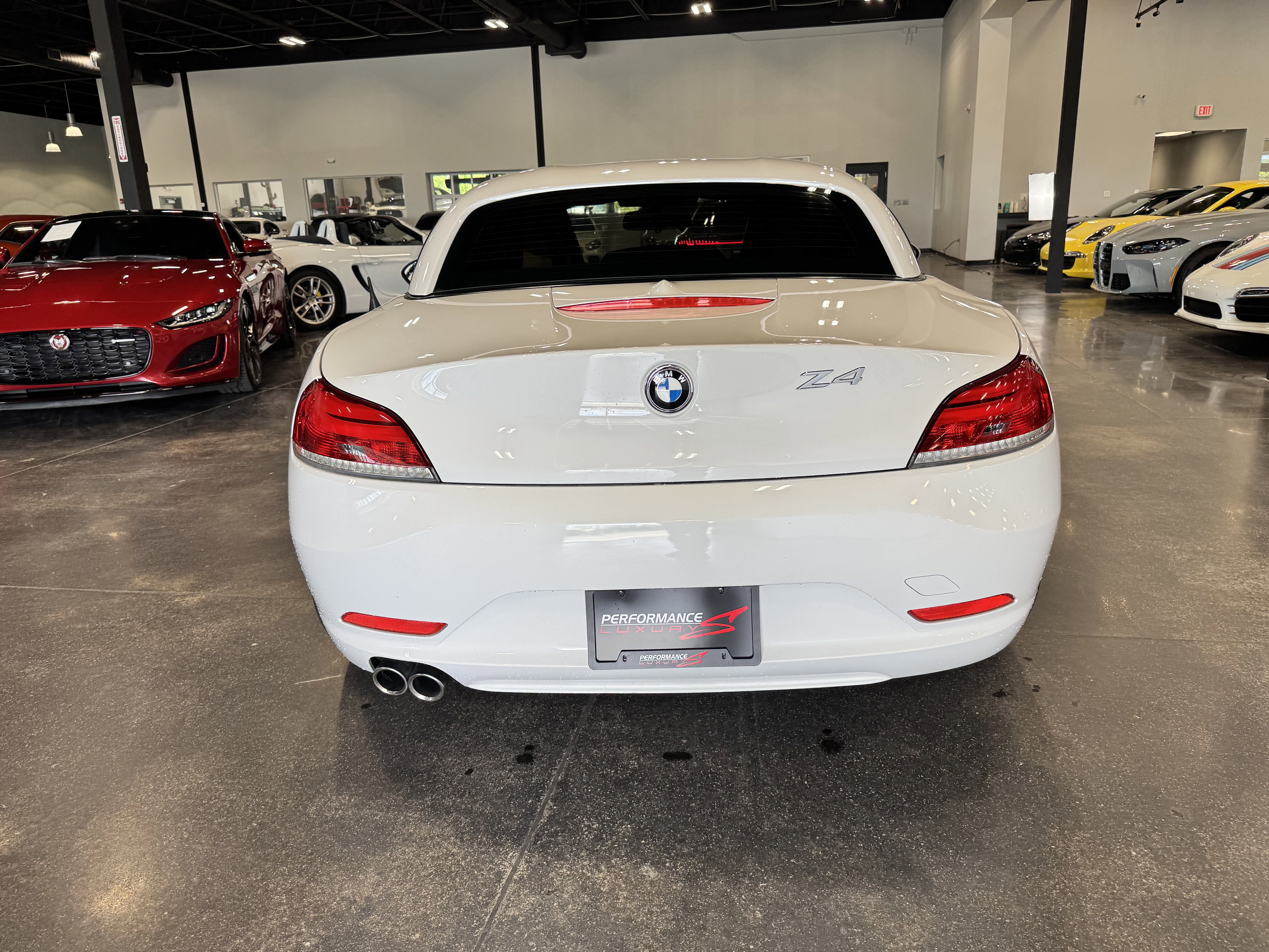 Used 2016 BMW Z4 sDrive28i w/ Technology Package image 4