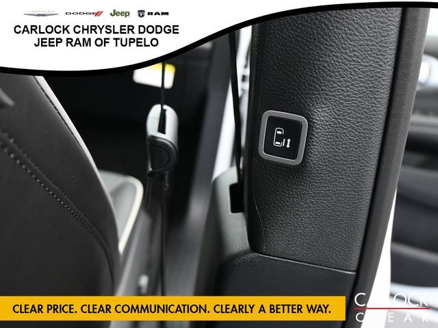 New 2026 Chrysler Pacifica Limited w/ Uconnect Theater Family Group FWD image 56