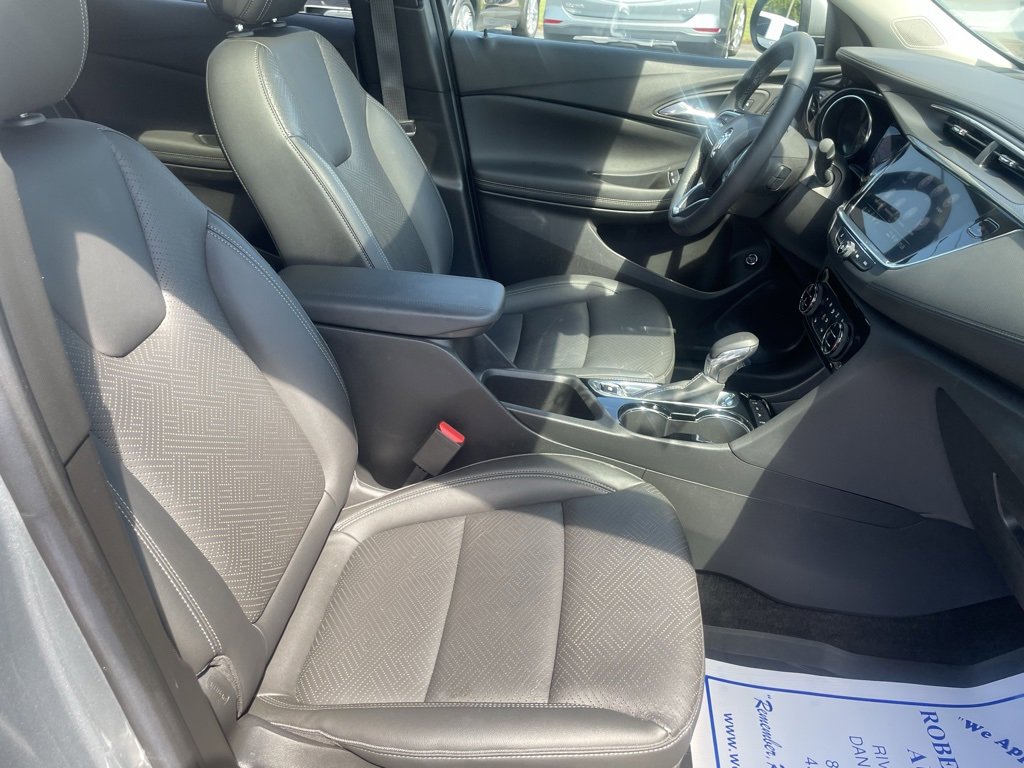 Used 2023 Buick Encore GX Essence w/ Experience Buick Package image 16