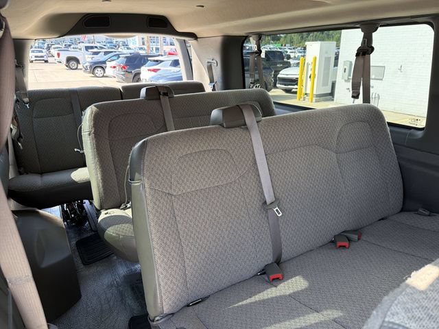 Used 2025 Chevrolet Express 3500 LT w/ LT Preferred Equipment Group RWD image 23