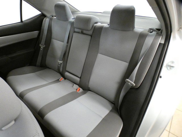 Used 2018 Toyota Corolla LE image 24