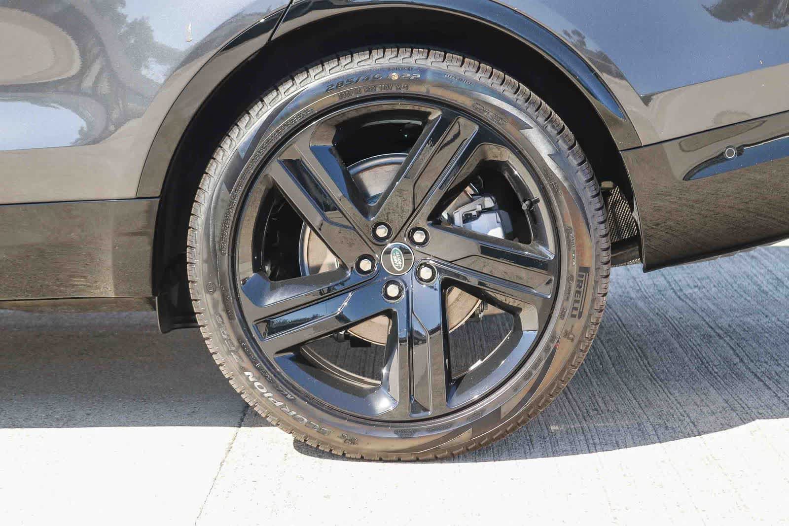 New 2026 Land Rover Discovery Dynamic SE AWD/4WD image 8