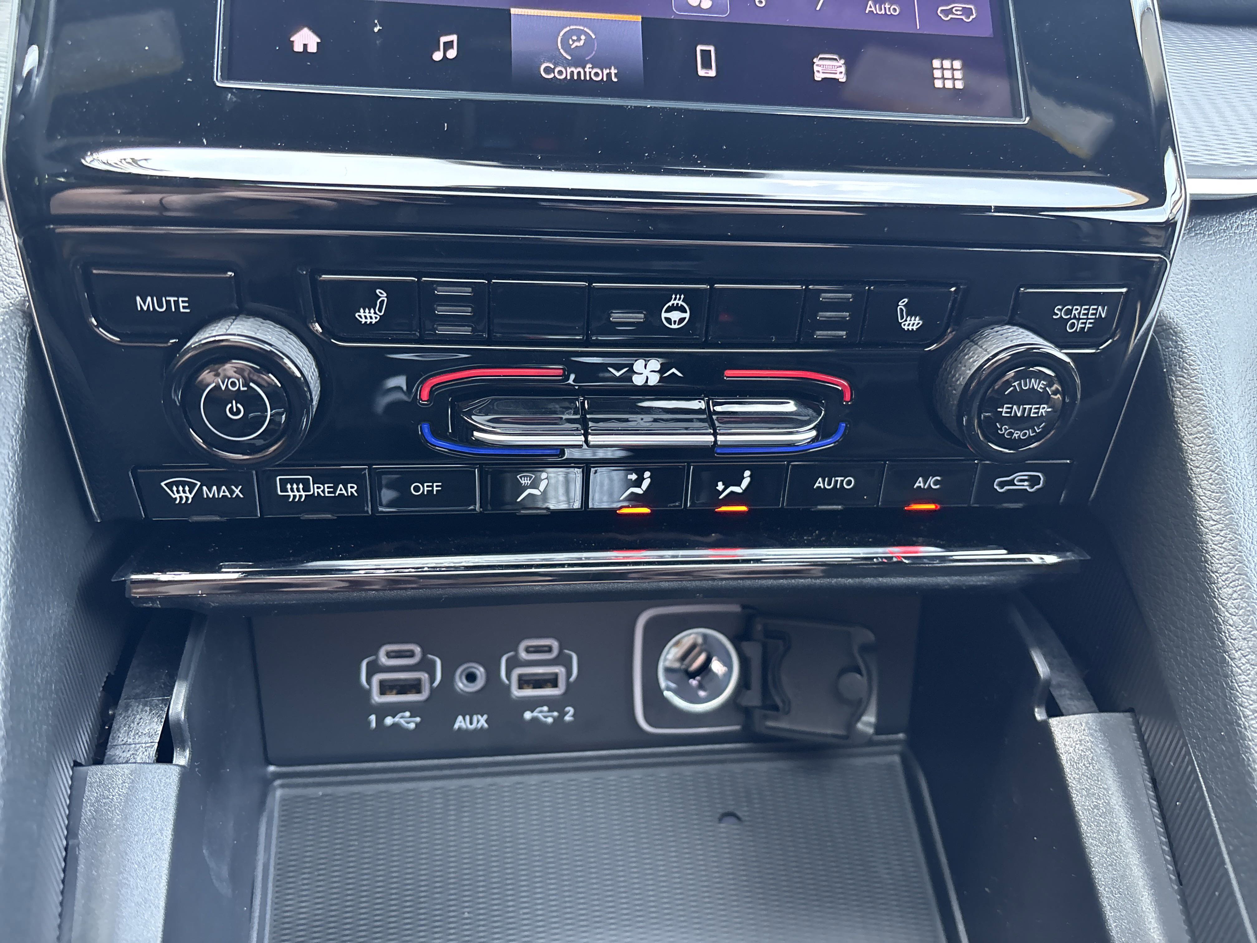 New 2025 Jeep Grand Cherokee Laredo X w/ Luxury Tech Group I image 24