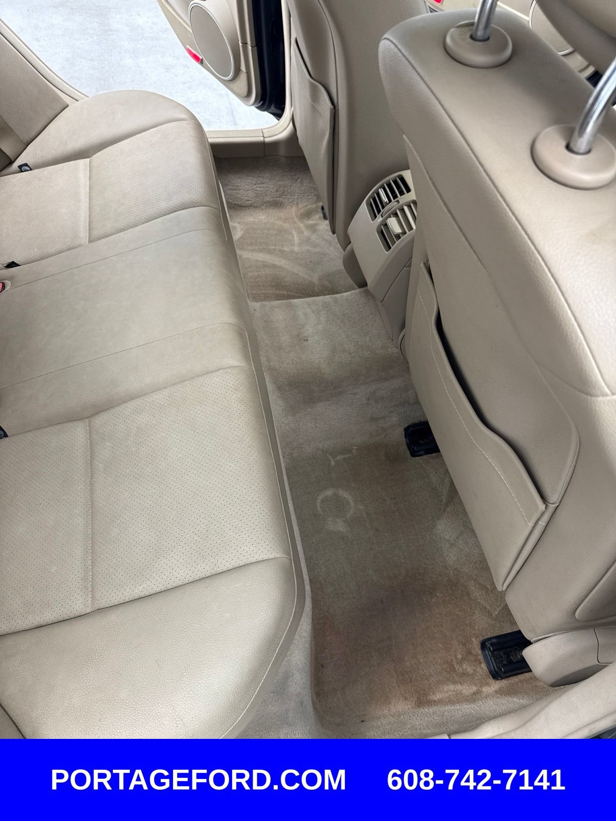 Used 2011 Mercedes-Benz C 300 4MATIC Sedan image 28