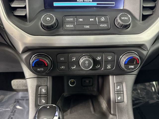 Used 2017 GMC Acadia SLT image 9