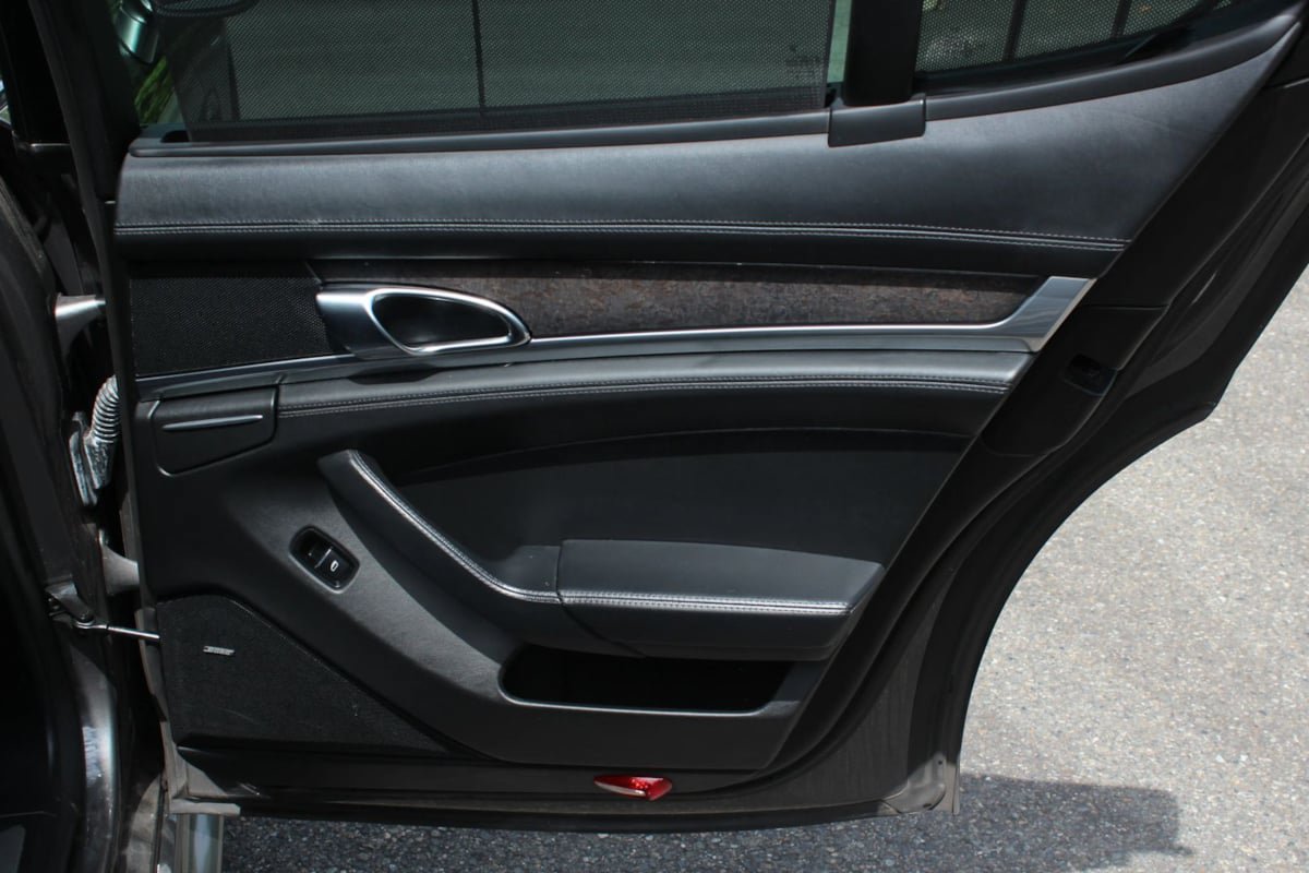 Used 2013 Porsche Panamera GTS AWD/4WD image 38