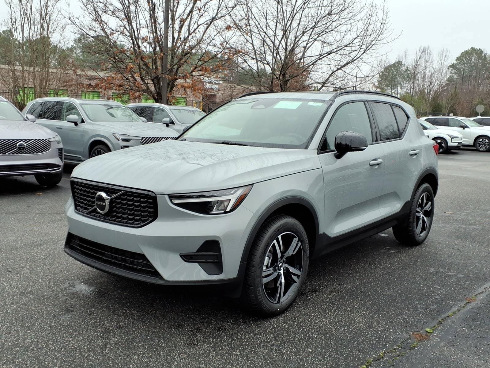 New 2026 Volvo XC40 B5 Core w/ Climate Package AWD/4WD image 9