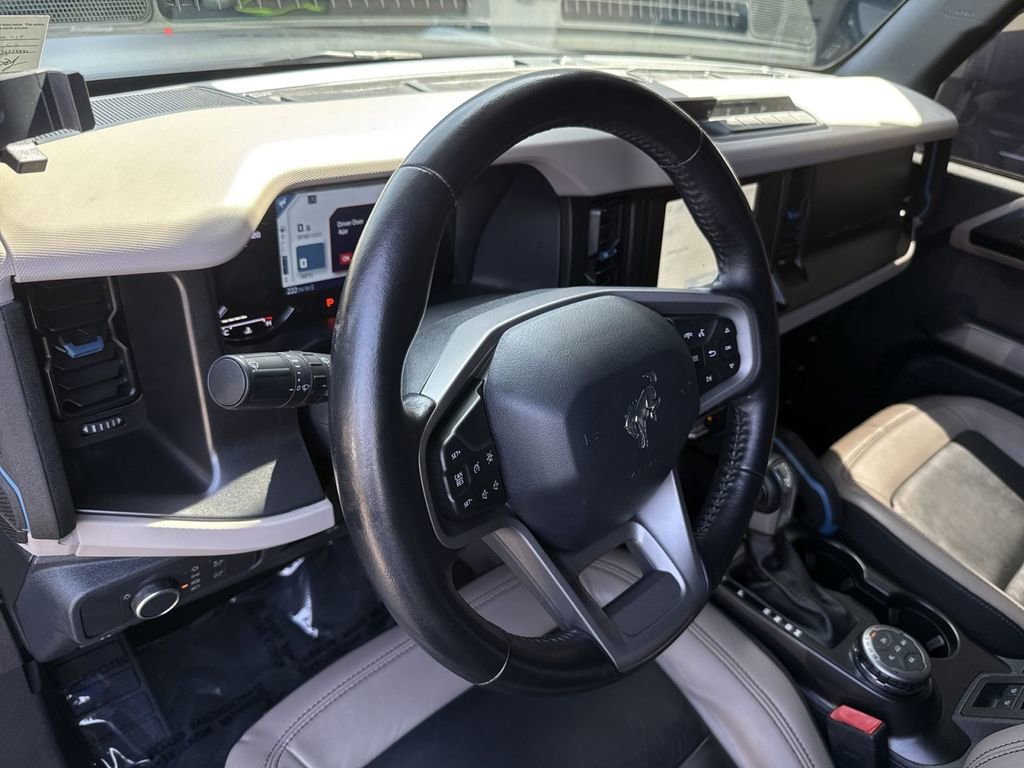 Used 2022 Ford Bronco Wildtrak image 16