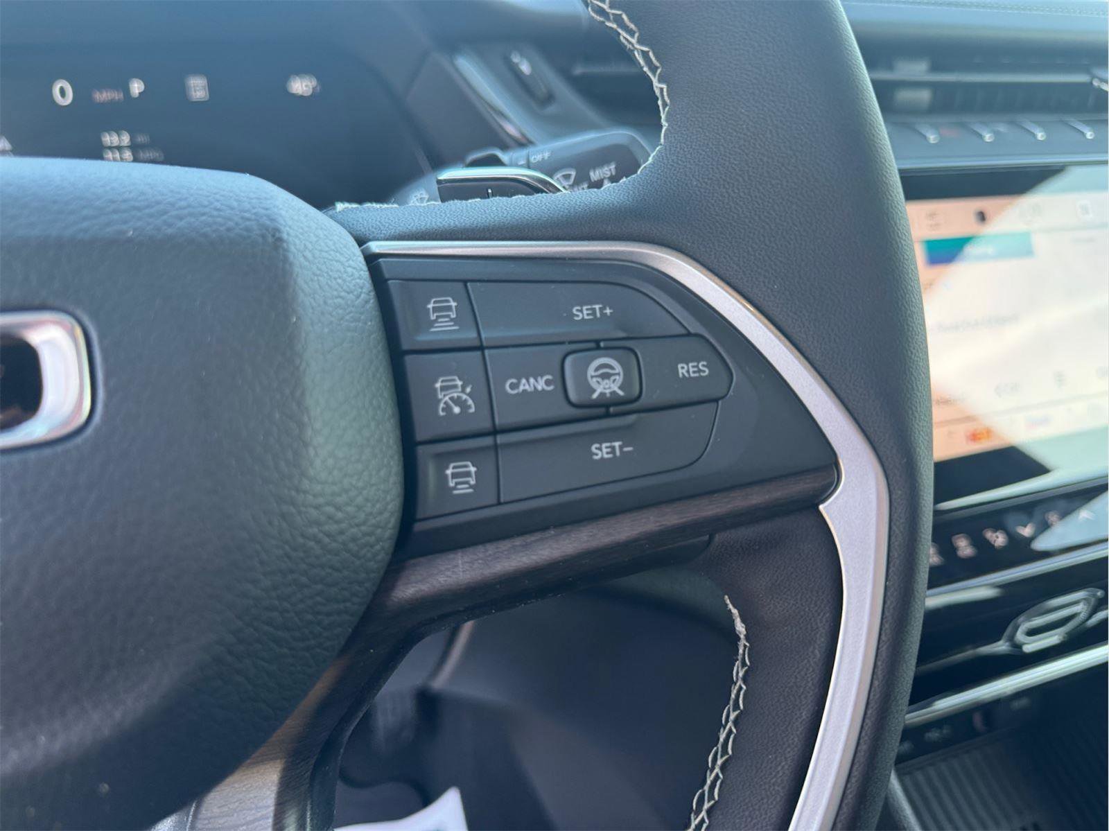 New 2026 Jeep Grand Cherokee Limited Reserve image 22