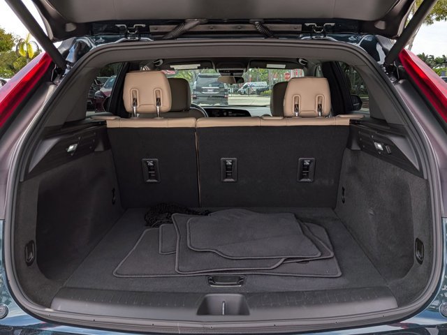 Used 2024 Cadillac XT4 Luxury FWD image 6