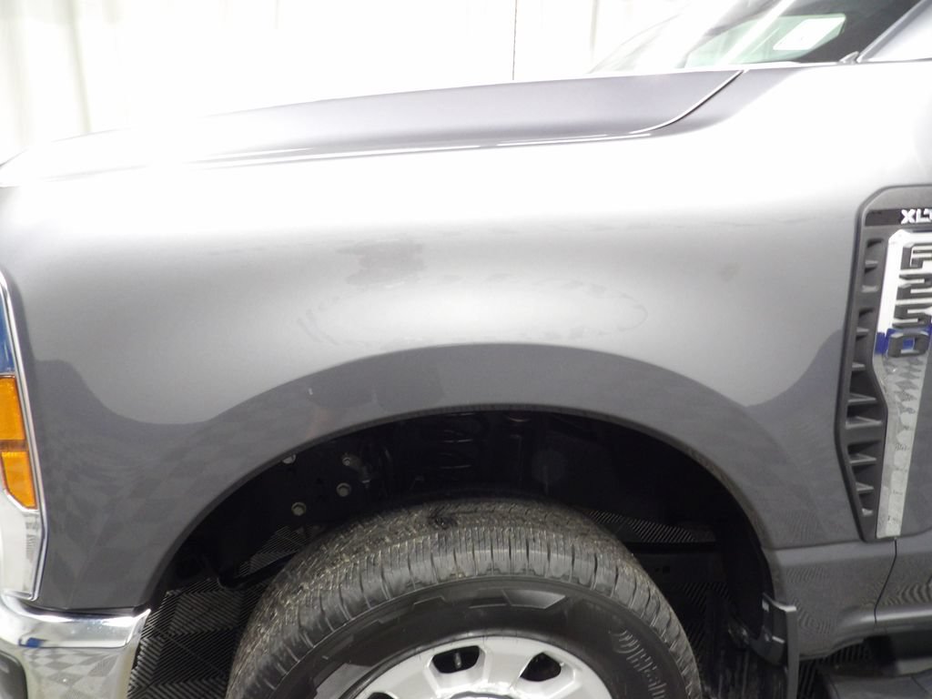 Used 2024 Ford F250 XLT AWD/4WD image 37