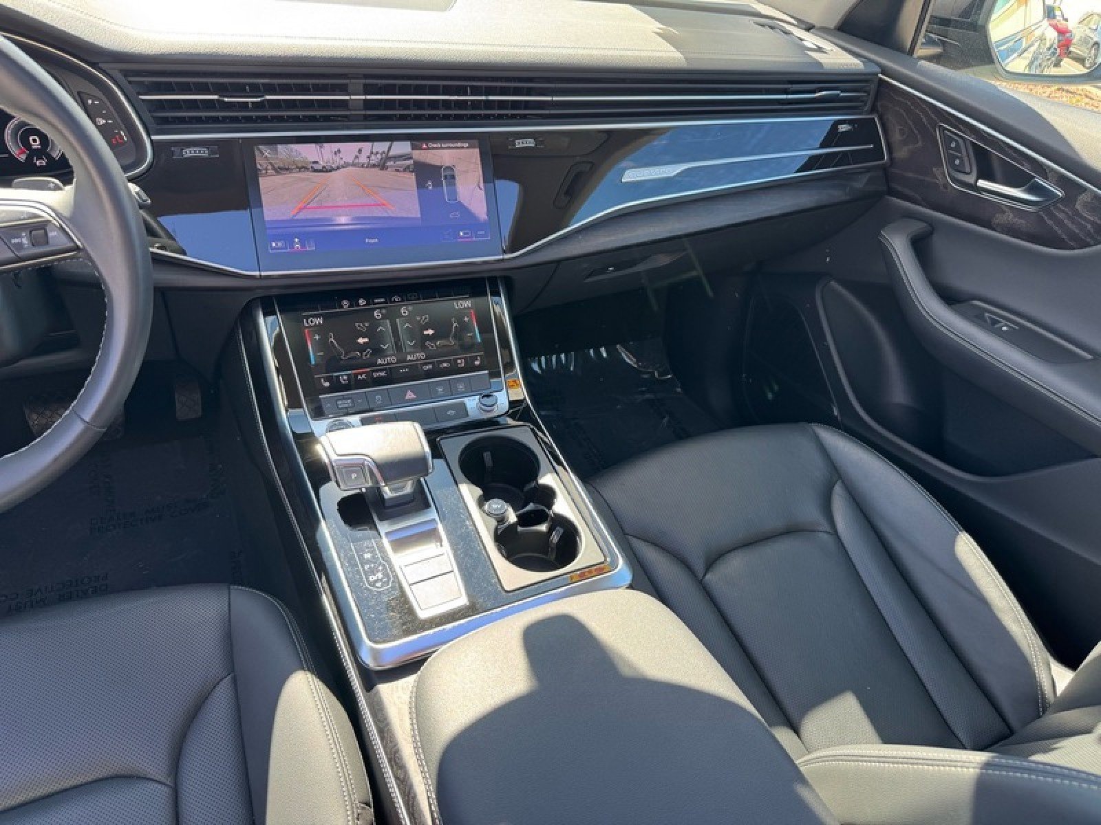 Used 2023 Audi Q8 Premium Plus w/ Premium Plus Package image 18