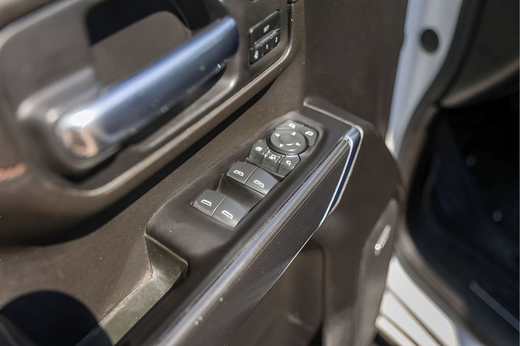 Used 2022 GMC Sierra 2500 AT4 w/ AT4 Premium Plus Package AWD/4WD image 26