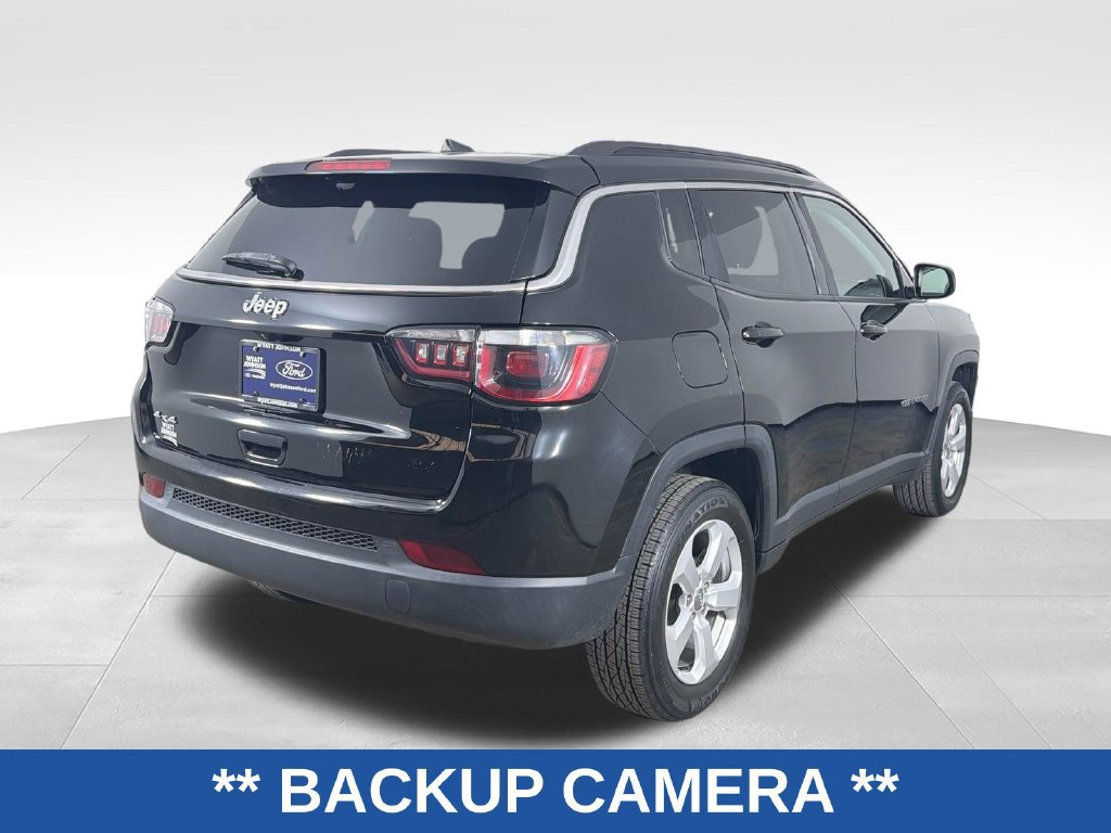 Used 2018 Jeep Compass Latitude w/ Popular Equipment Group AWD/4WD image 3
