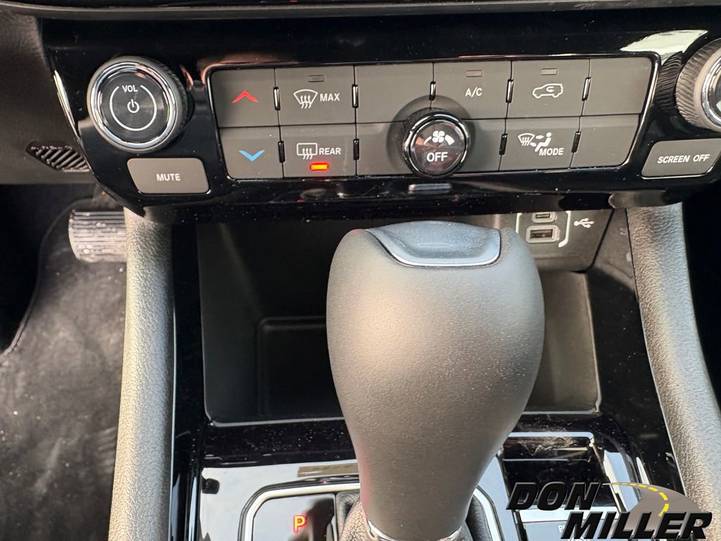 New 2026 Jeep Compass Latitude image 19