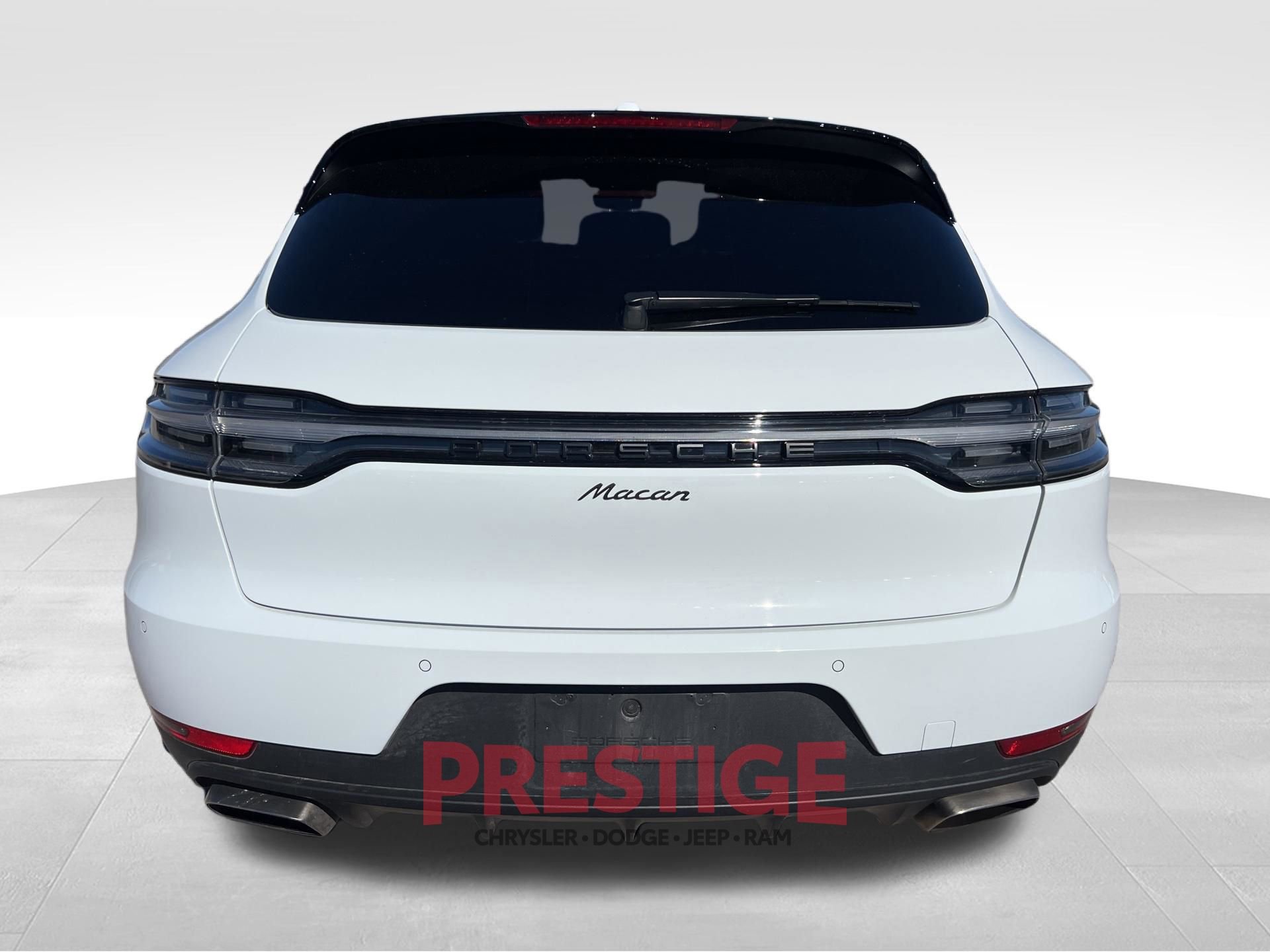 Used 2021 Porsche Macan w/ Premium Package Plus AWD/4WD image 8