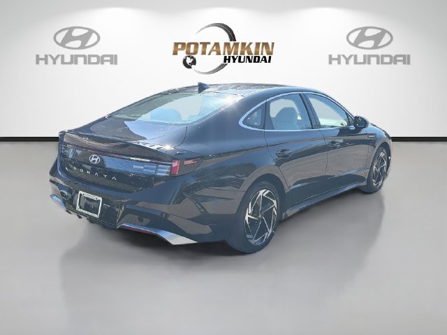 Certified 2026 Hyundai Sonata SEL FWD image 6