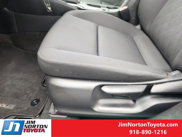 Used 2024 Toyota Corolla LE FWD image 25