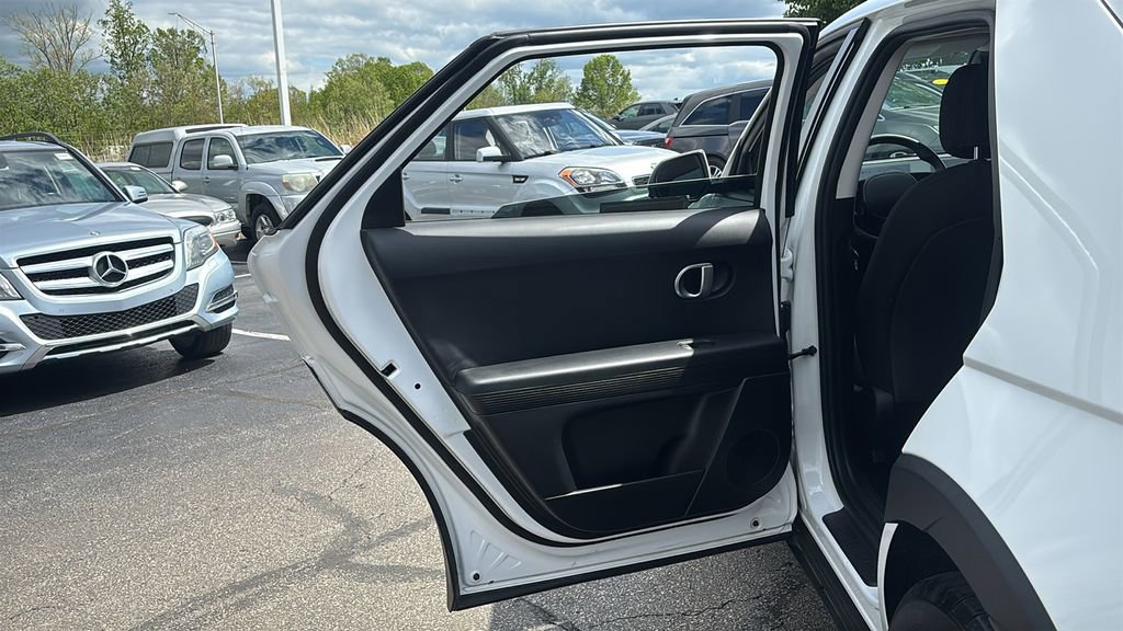 Used 2024 Hyundai Ioniq 5 SE RWD image 28