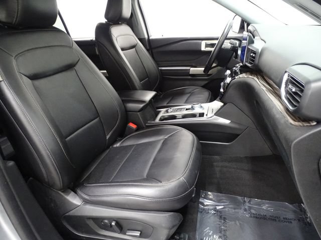 Used 2023 Ford Explorer Limited AWD/4WD image 17