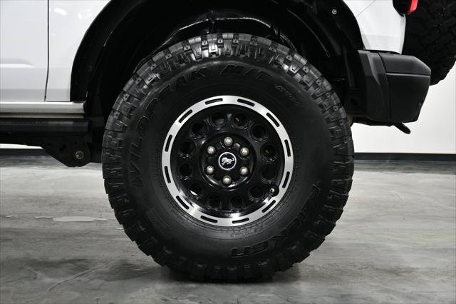 Used 2023 Ford Bronco Badlands w/ Sasquatch Package AWD/4WD image 5