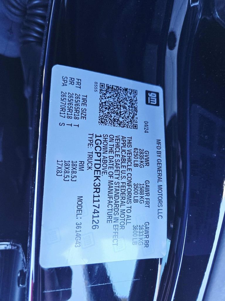 Used 2024 Chevrolet Colorado Z71 w/ Z71 Convenience Package 2 image 36