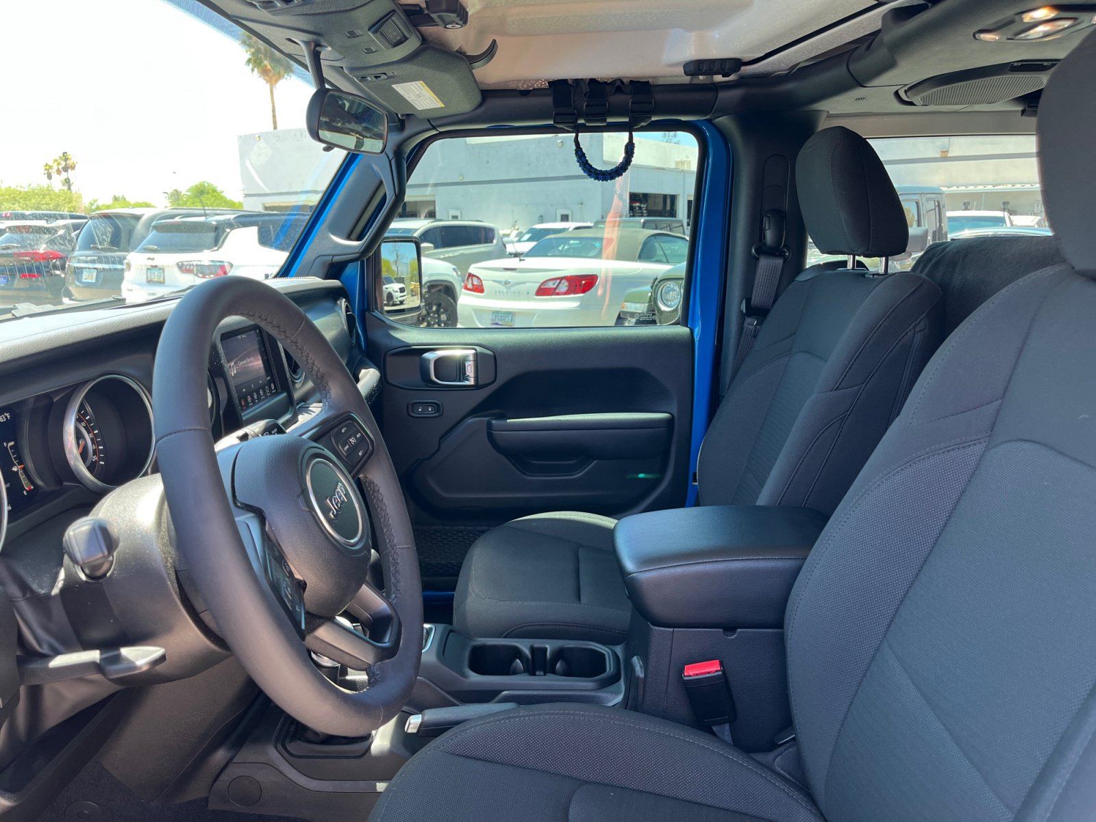 Used 2023 Jeep Wrangler Sport AWD/4WD image 15