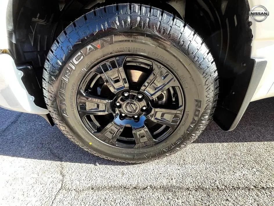 Used 2017 Nissan Titan S AWD/4WD image 15