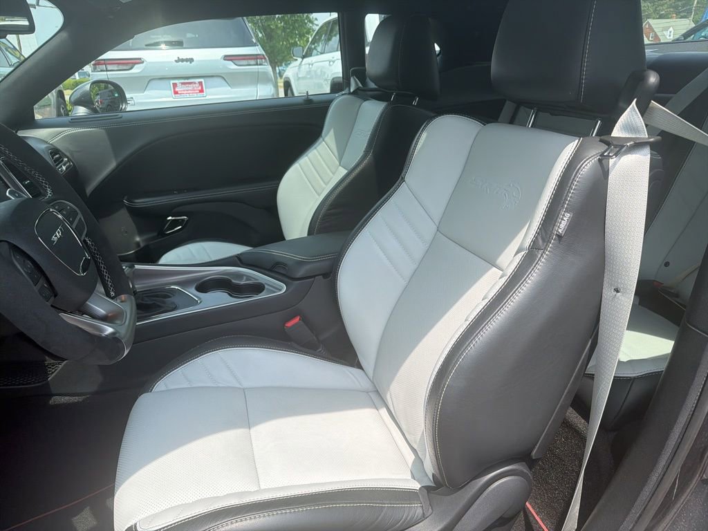 Used 2022 Dodge Challenger SRT Hellcat RWD image 10