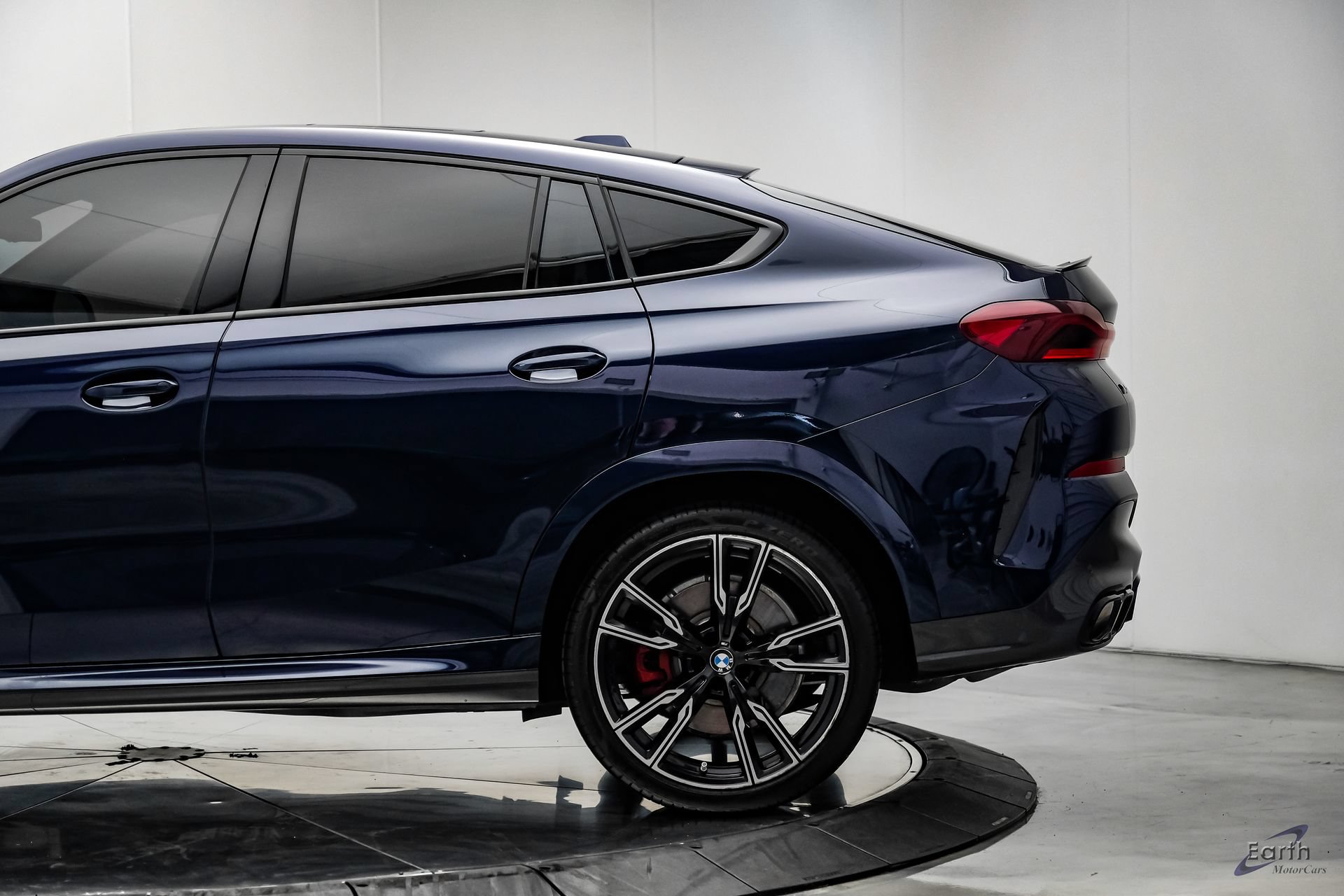 Used 2025 BMW X6 M60i w/ M Sport Professional Package AWD/4WD image 9