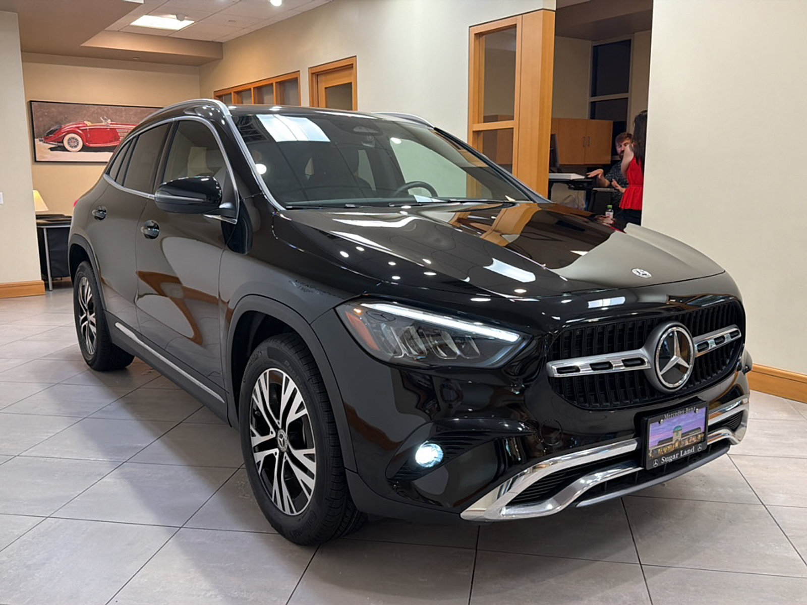 Certified 2025 Mercedes-Benz GLA 250 image 2