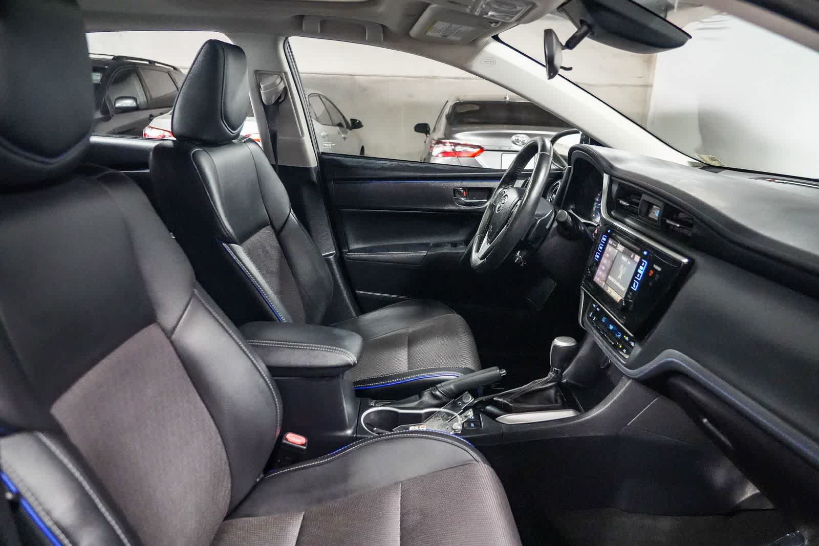 Certified 2017 Toyota Corolla SE w/ SE Premium Package FWD image 18