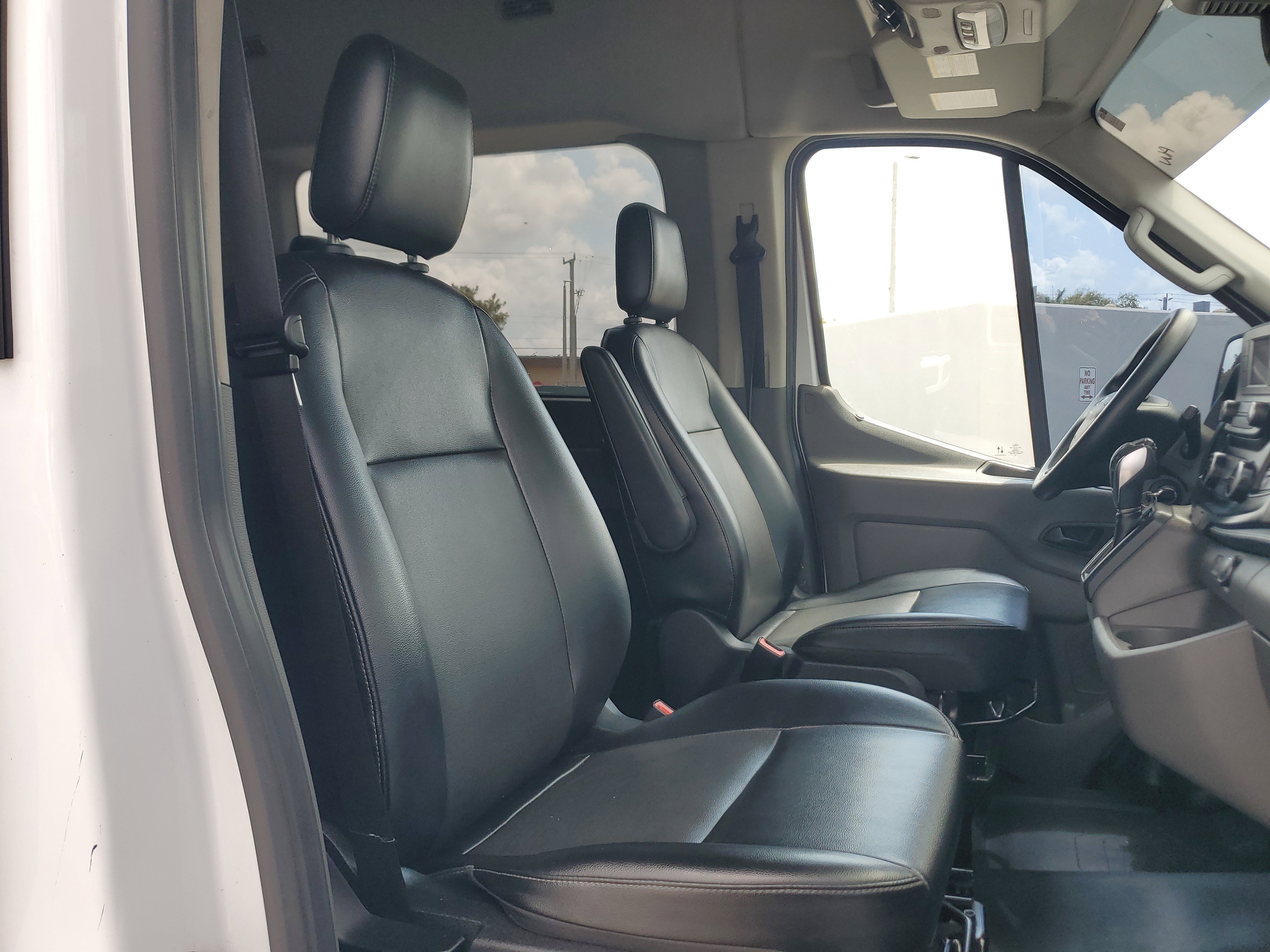Used 2020 Ford Transit 350 XL image 23