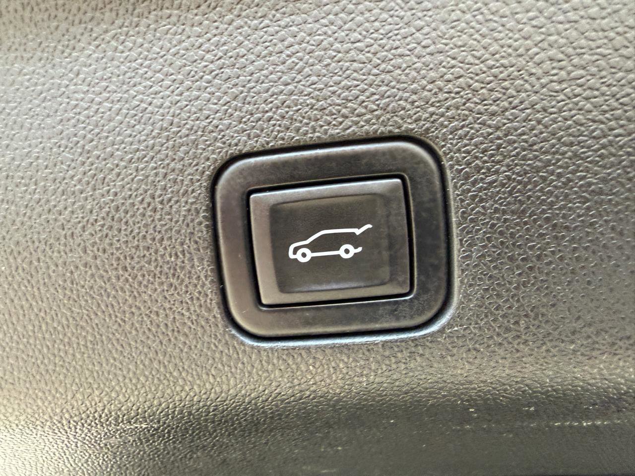 Used 2023 Cadillac Escalade V image 42