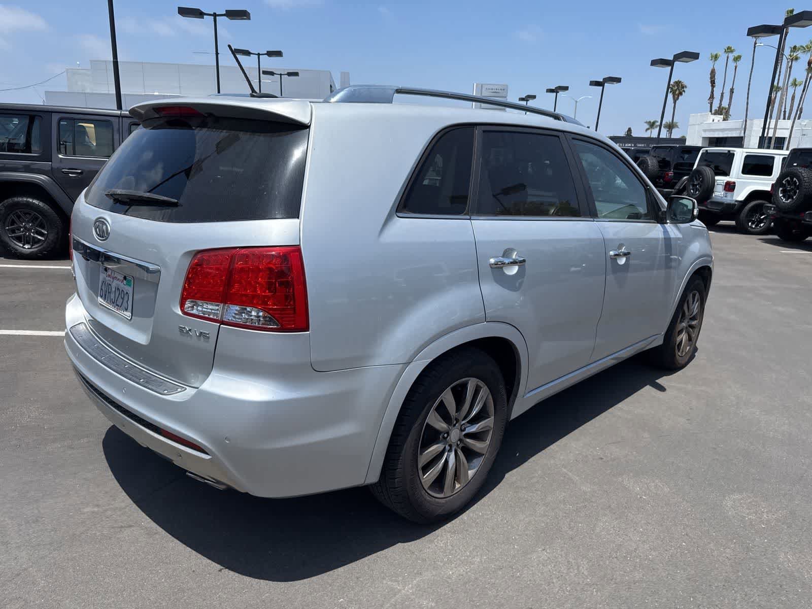 Used 2012 Kia Sorento SX FWD image 13