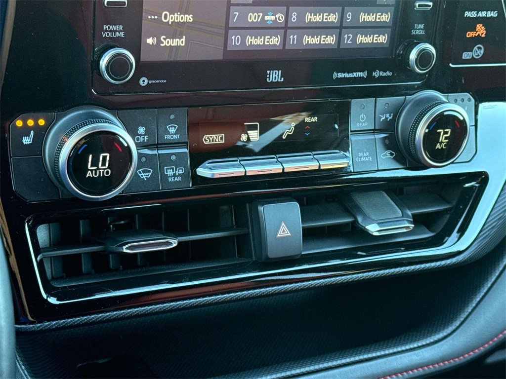 Used 2021 Toyota Highlander XSE image 17