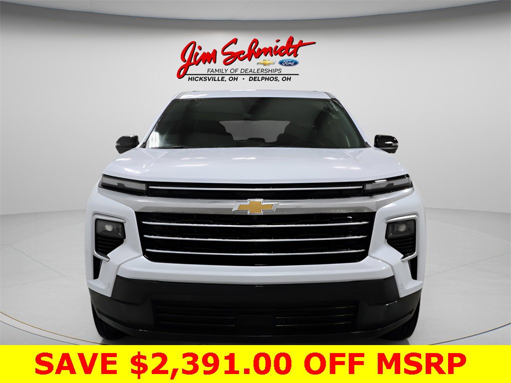 New 2026 Chevrolet Traverse High Country image 3