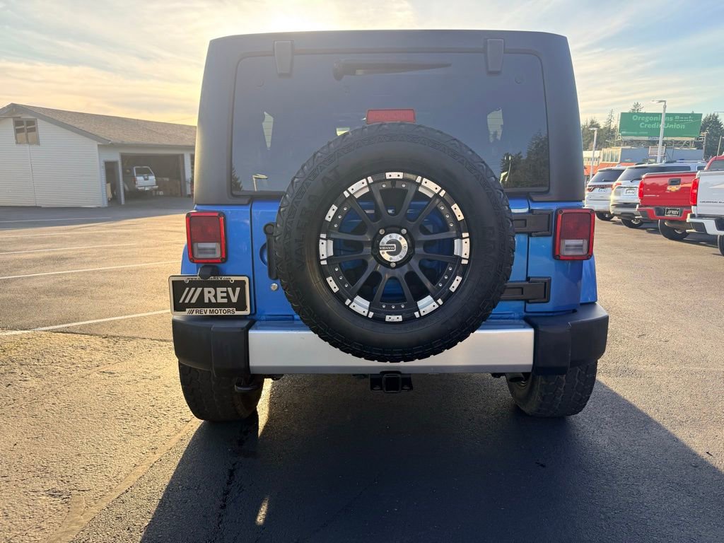 Used 2015 Jeep Wrangler Unlimited Sahara w/ Connectivity Group image 4