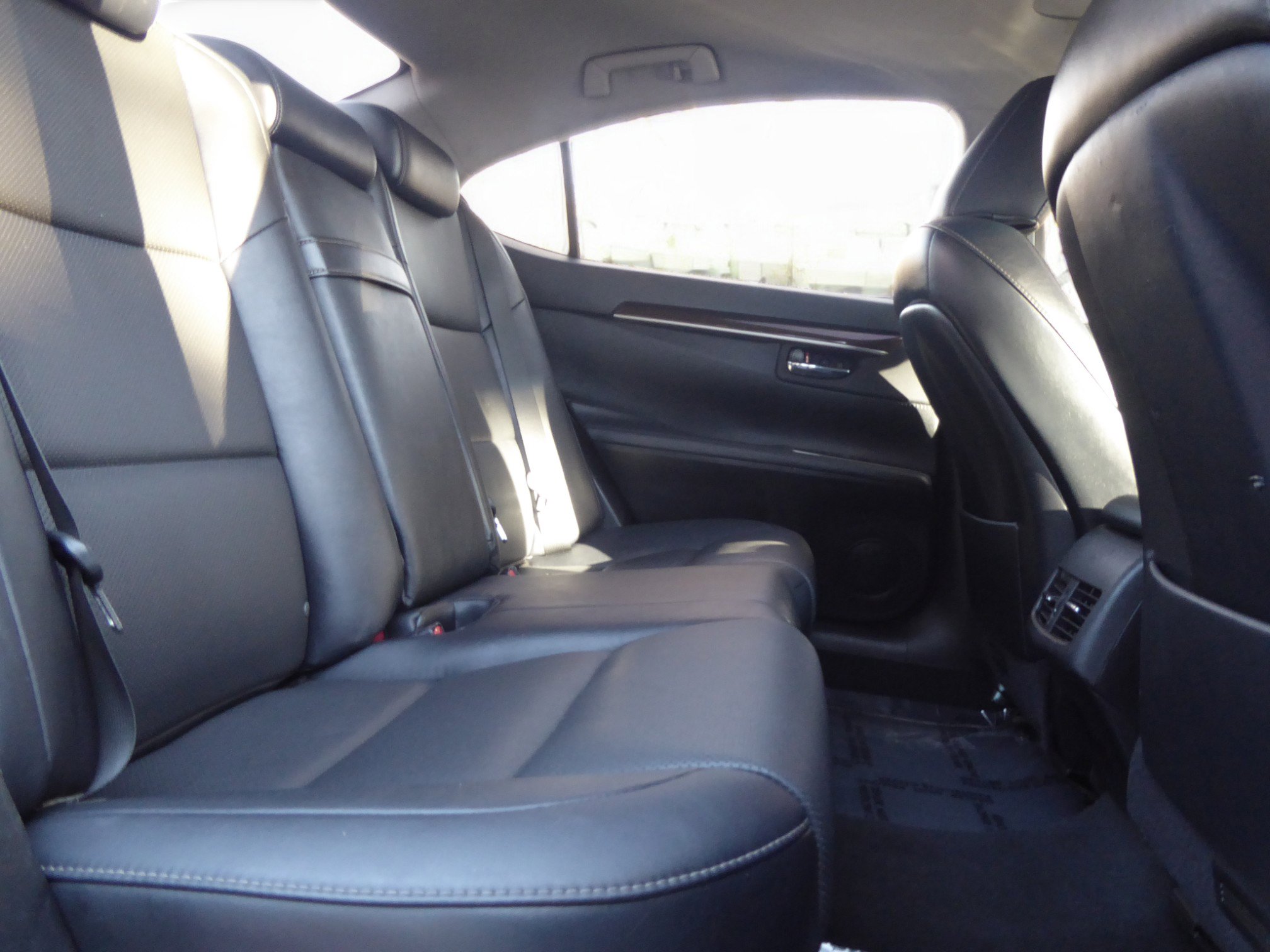 Used 2017 Lexus ES 350 w/ Navigation System Package image 18