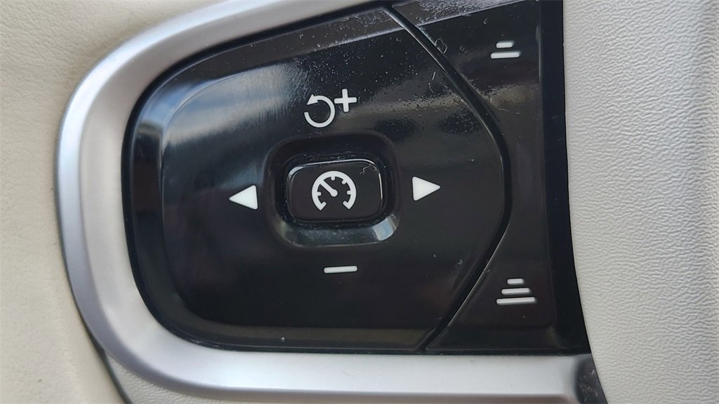 Certified 2022 Volvo XC90 T8 Inscription Expression w/ Advanced Package image 16