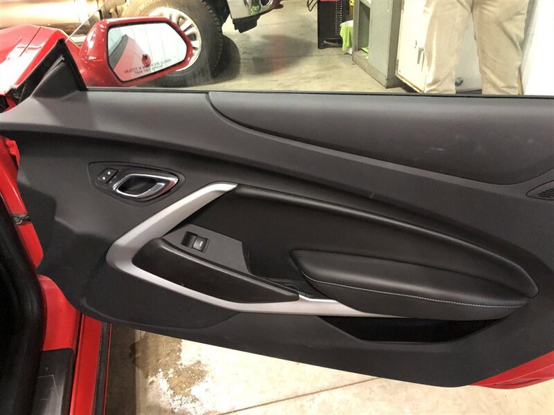 Used 2018 Chevrolet Camaro LT RWD image 19