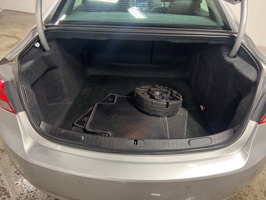 Used 2014 Chevrolet Impala LT w/ Convenience Package image 6